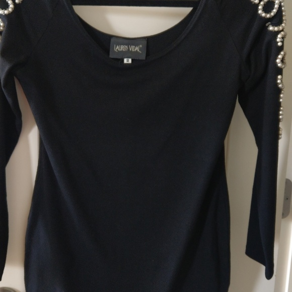 Stretchy pearls sleeve dress - Picture 2 of 7